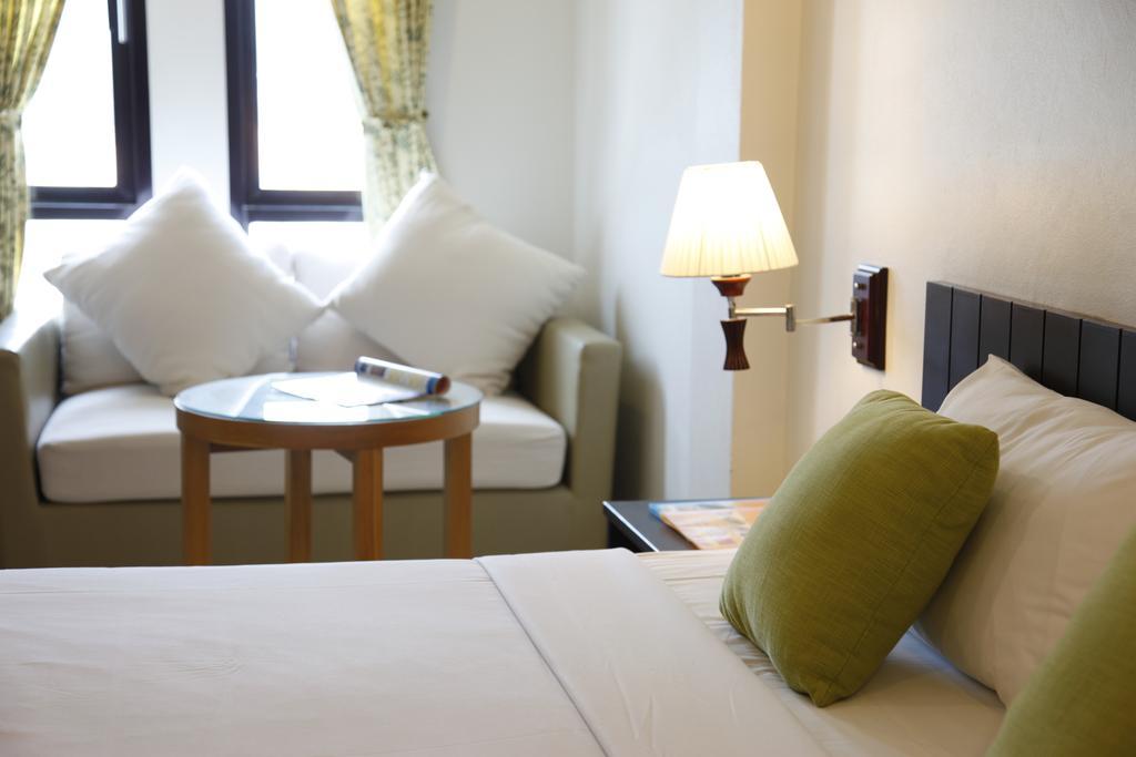 G House Hotel HHQ Buitenkant foto