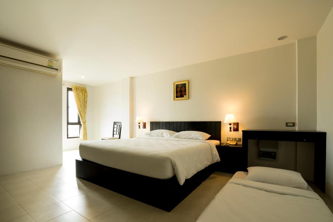 G House Hotel HHQ Buitenkant foto
